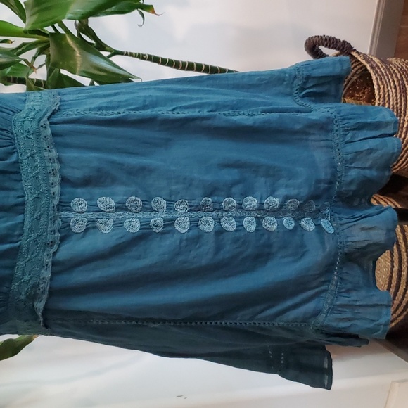 Zinc cotton embroidered top - Picture 3 of 10